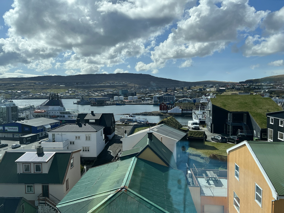 Tinganes sæð úr eystri