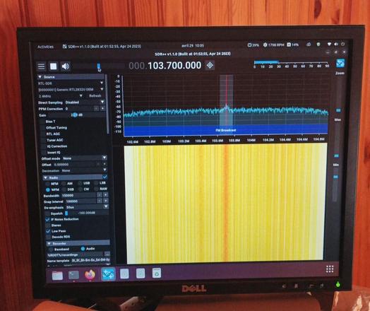 Screen displayed sdr++ waterfall