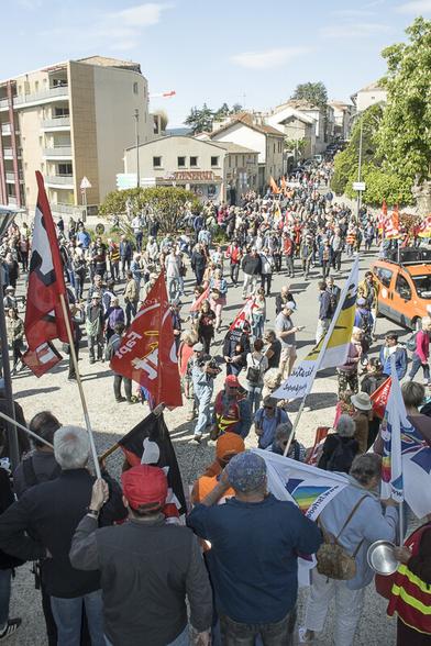 1er mai dans les rues d'Aubenas