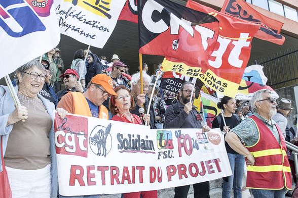 1er mai dans les rues d'Aubenas