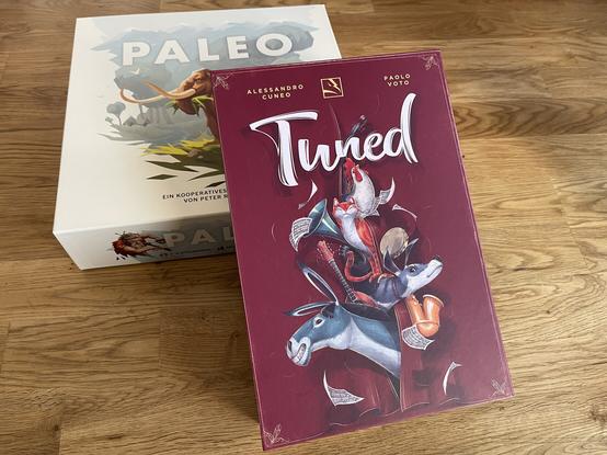 #Brettspiele Schachteln von #Paleo und #Tuned