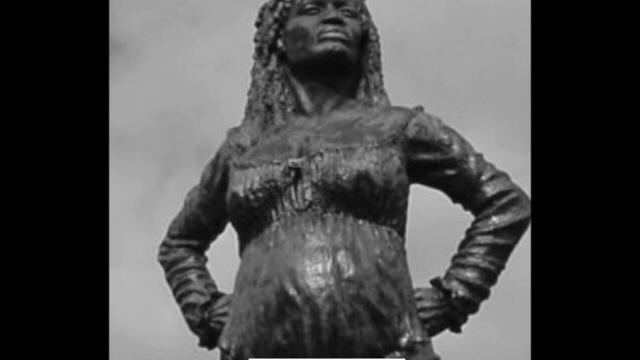Statue de Solitude, du sculpteur Jacky Poulier (afrodescendant guadeloupéen)
Lieu: Guadeloupe, Caraïbe, quartier de Baimbridge, bld des Héros aux Abymes, proche Pointe-à-Pitre