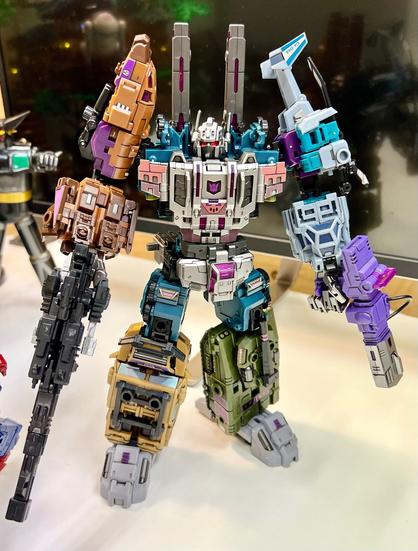 The Combaticons in their combined form Bruticus