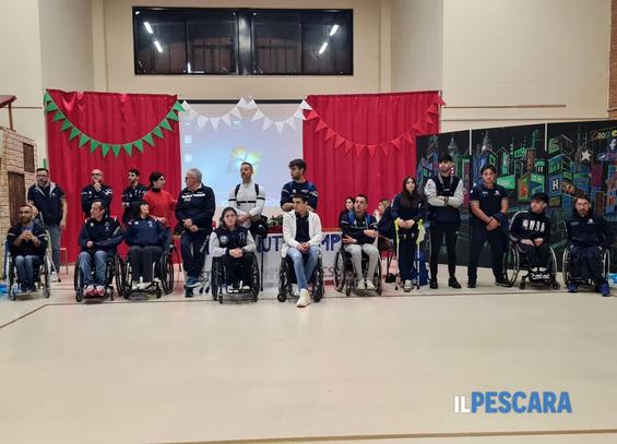 Gli alunni della scuola #Virgilio incontrano i campioni paralimpici

L'istituto comprensivo Pescara 9 ha ospitato la manifestazione "I campioni d'Italia a scuola". Presenti gli atleti dell'Amicacci Abruzzo e della Giovani e Tenaci di Roma, nonché i campioni paralimpici Podda e Valente



#VirgilioSchool pupils meet Paralympic champions

The comprehensive institute Pescara 9 hosted the event 'Italian champions at school'. Athletes from Amicacci Abruzzo and Giovani e Tenaci from Rome were present, as well as Paralympic champions Podda and Valente

20-5-2023 17:29 #IlPescara https://www.ilpescara.it/ https://www.ilpescara.it/attualita/campioni-paralimpici-scuola-virgilio.html