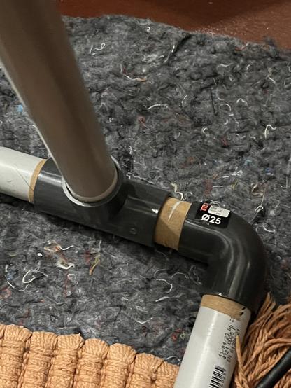 Improvised corner with T- and L-joints
