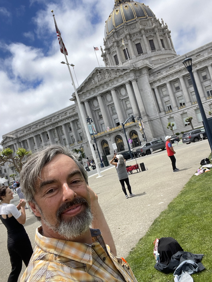 Rudy doing a Zumba session in front of City Hall!
