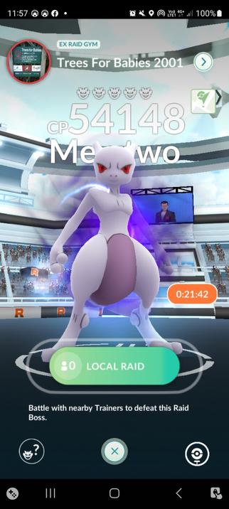 Pokemon Go screenshot showing Shadow Mewtwo Raid