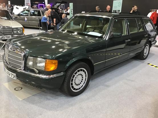 Mercedes W126 Zender 560 SELT estate conversion in green, front quarter view