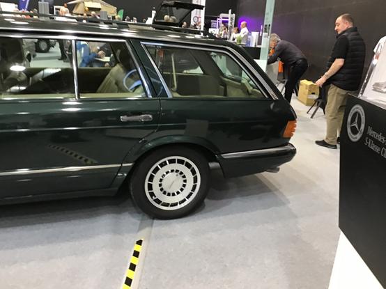 Mercedes W126 Zender 560 SELT estate conversion in green, rear side view