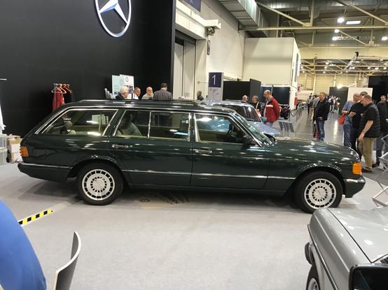 Mercedes W126 Zender 560 SELT estate conversion in green, side view