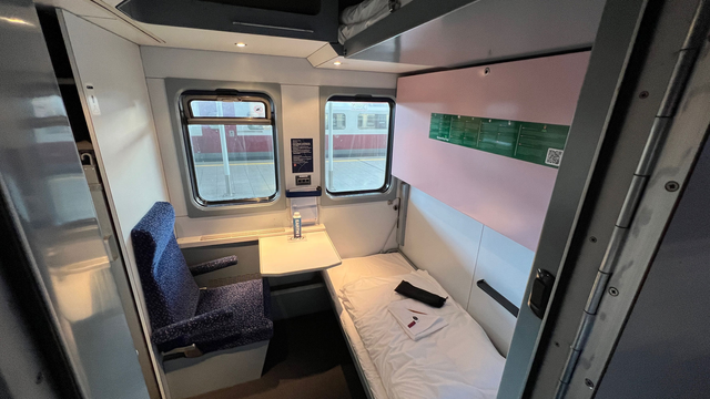 Sleeper compartment