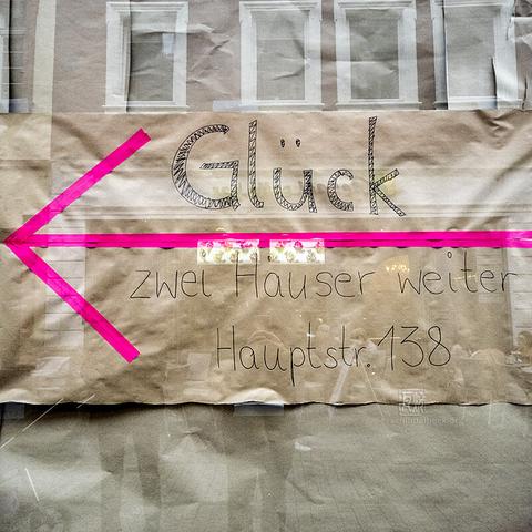 Schild - "Glück in Heidelberg" - Schindelbeck Fotografie