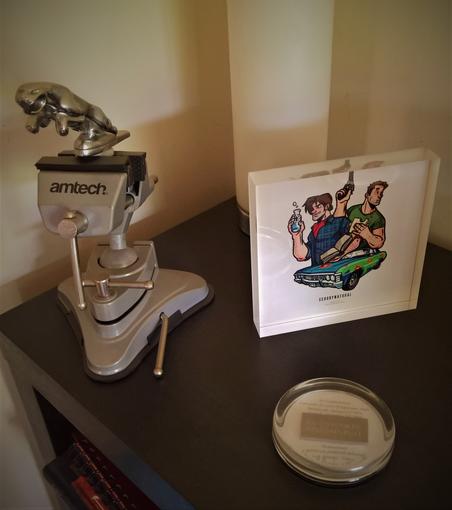 An #AmTechMounted #JaguarLeaper;
#ScoobyNaturalMashUp cast in #Perspex, and a #CommemorativeIngot of #Hiduminium produced #Exclusively for #BritishAirways #Concorde [#Introduced: January 21st, 1976 - #Retired: November 26th, 2003]