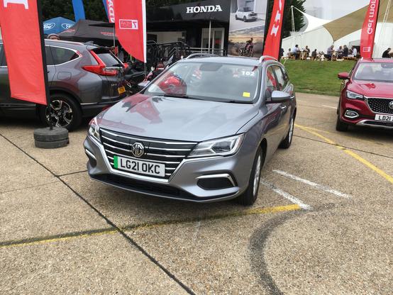 Silver-grey pre-facelift MG5 electric estate, front quarter view