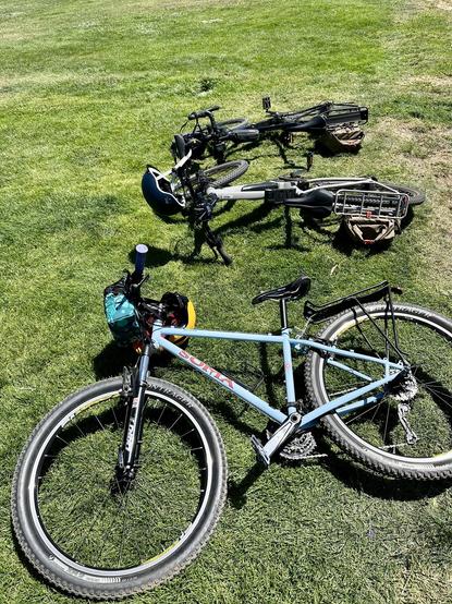 A blue steel soma mountain bike