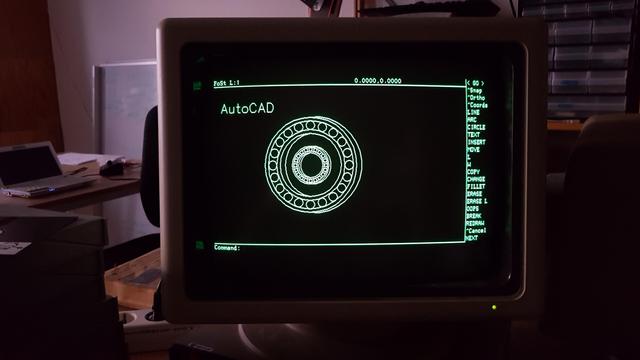 AutoCAD on the Compis