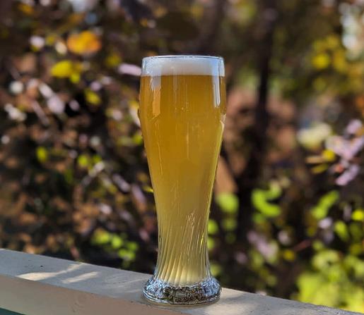 Glass of Heffen N' Peffen Hefeweizen, a German-style wheat ale from Kobold Brewing of Redmond, Oregon