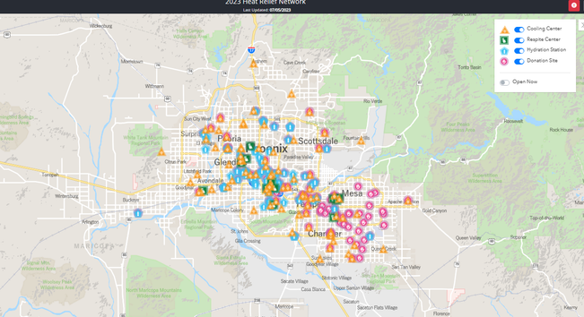 Map of Phoenix showing many small dots indicating heat relief resources