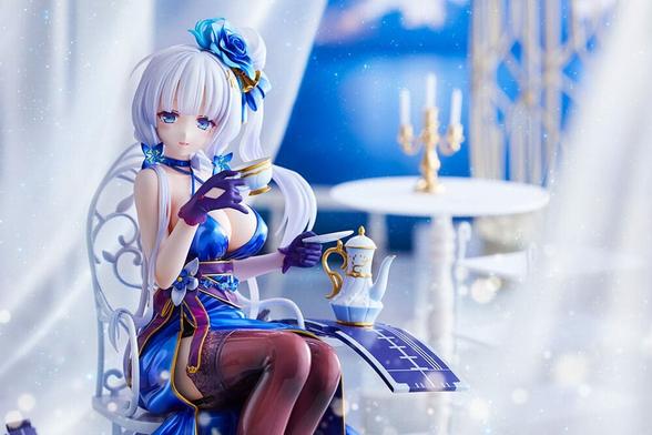 Illustrious aus Azur Lane als PCV Figur