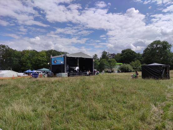 Grafische Anzeige der Clients über Zeit auf den Accesspoints auf dem umsonst & draussen in Stuttgart. Anzeige erfolgt mit Grafana.