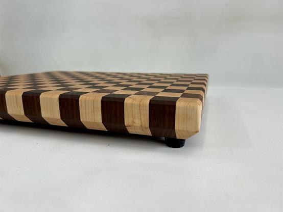 Section view showing the edge profiles of the cutting board.