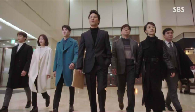 Actors from the 2016 South Korean drama, “Dr. Romantic” walking together in a line wearing street clothes. From left to right: Yang Se Jong, Seo Hyun Jin, Yoo Yeon Seok, Han Seok Kyu, Byun Woo Min, Jin Kyung, Im Won Hee