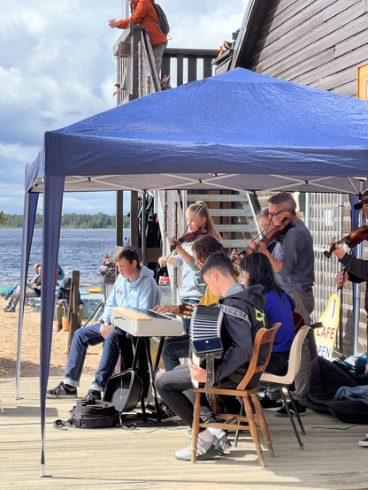 Young trad band playing some great accoustic music