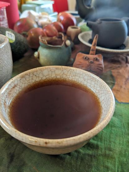 Shou puerh in a crackleware bowl.