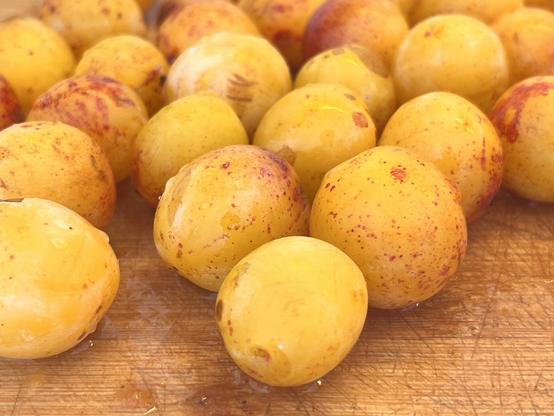 Mirabelles
