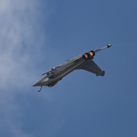 Dassault Rafale performance at Paris Air Show 2017 #Aircraft #Airplanes #Avgeek #Aviation #Dassault #France #Military #Paris #ParisAirshow #PAS17 #Planes #Rafale #Travel