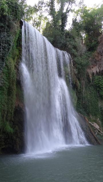 Caprichosa waterfall