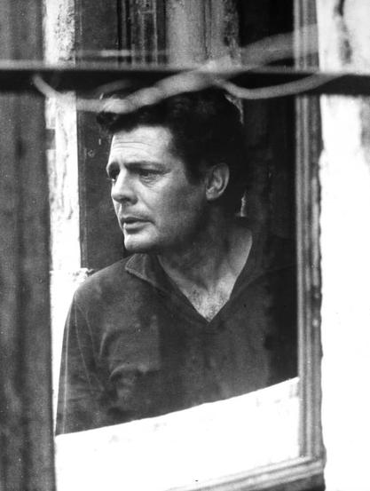 Autore non identificato - Marcello Mastroianni in "Ieri, oggi, domani" di Vittorio De Sica,