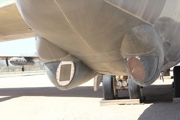 Boeing B-52G Stratofortress "Valkyrie" 58-0183 #photography #aircraft #arizona #avgeek #aviation #b52g #boeing #stratofortress #tucson #valkyrie #highlight #pima #pimaairandspace (Flickr 2013-03-17 12:30:27)  https://www.flickr.com/photos/7489441@N06/12149546655