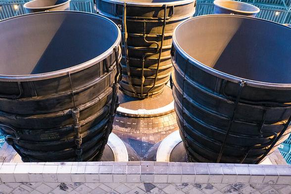 Space Shuttle Orbiter Discovery #photography #airandspace #aircraft #airplanes #atlantis #avgeek #aviationphotography #challenger #columbia #discovery #endeavour #enterprise #nasa #orbitalmaneuveringsystem #planes #reactioncontrolsystem #smithsonian #spaceshuttleprogram #spaceshuttlestack #highlight #orbiter #solidrocketboosters #spaceshuttle #stevenfudvarhazycenter (Flickr 2016-07-08 17:20:46)  https://www.flickr.com/photos/7489441@N06/27575048764