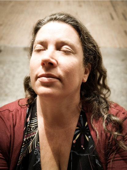 autoportrait les yeux fermés