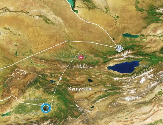 Ausschnitt eines Satellitenbild von Zentralasien mit einem Teil der Reiseroute des "Zhelezka"-Projekts.
© Open Street Map / Polarsteps