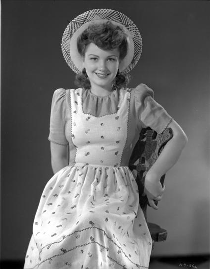 Black-and-white photo of vintage actress Anne Baxter.