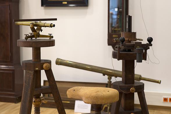 View of the receiver, and telescopes.