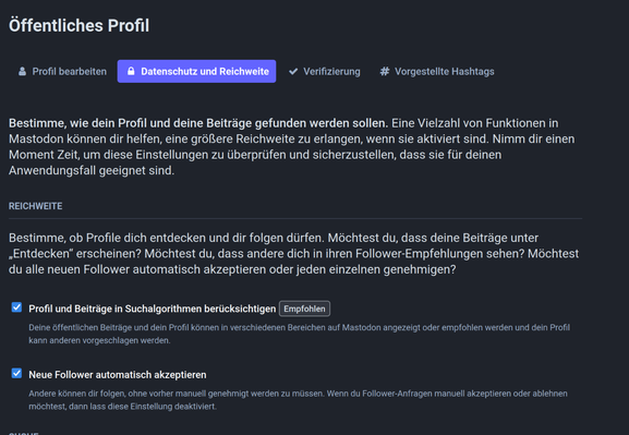 Profileinstellung über Datenschutz. Aktiviert ist "Profil und Beiträge in Suchalgorithmen berücksichtigen".