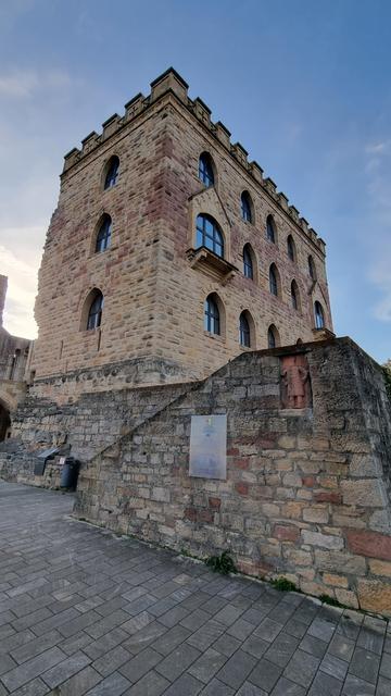 Hambacher Schloss Gebäude