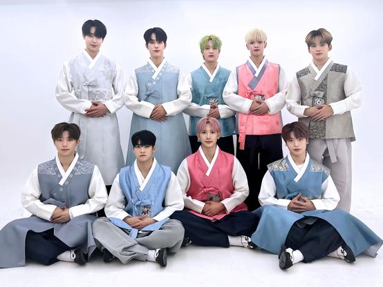 Xikers in hanbok