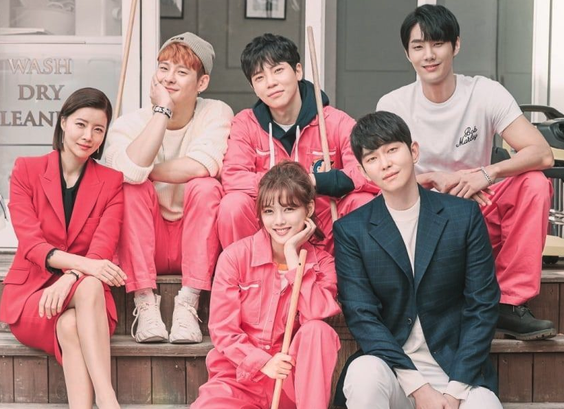 Cast of 2018 South Korean drama “Clean with Passion for Now” sitting on porch steps in front of the office. From left to right. Back row: Yoo Sun, Cha In Ha, Go Geon Han, Yang Hak Jin & Front row: Kim Yoo Jung, Yoon Kyun Sang