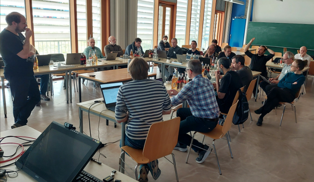 Discussion round at ESG meeting