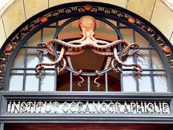 Main entrance: Institut océanographique de Paris