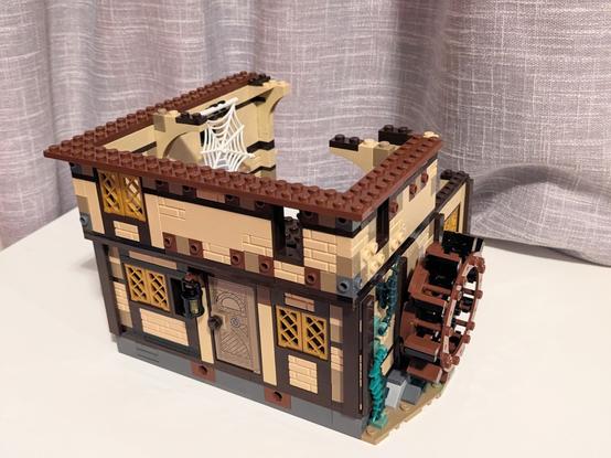 Second level of the cottage - Hocus Pocus Lego set
