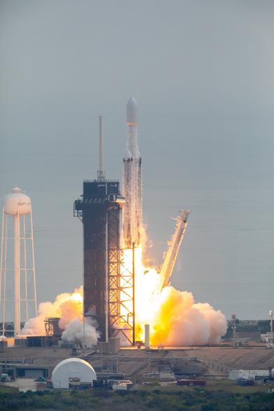 Psyche_Liftoff_(KSC-20231013-PH-KLS01_0067).jpg