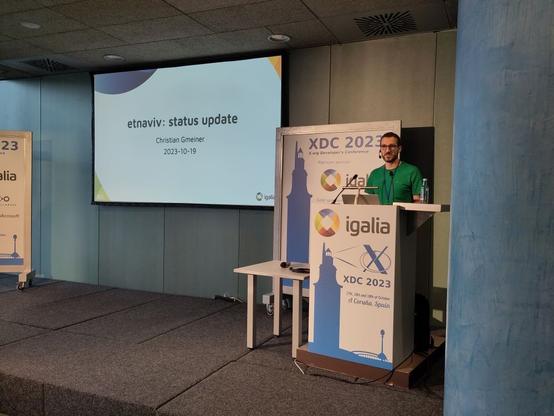 Christian Gmeiner during his XDC 2023 talk