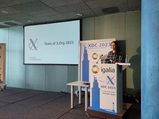 Sima Vetter during her talk at XDC 2023