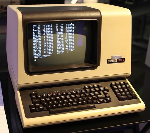 Terminal Digital VT100