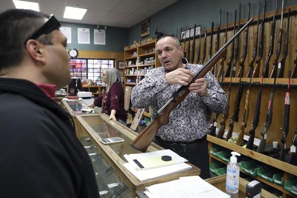 Patrick Jones, Shasta County gun dealer and far right politician